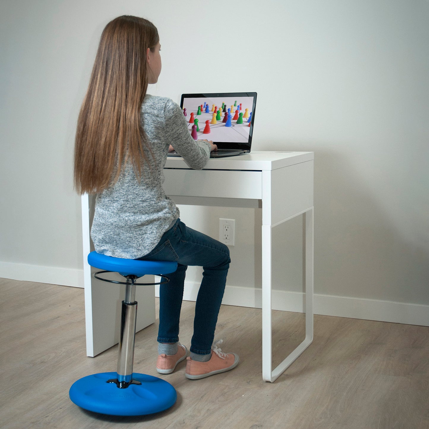 Kids Adjustable Tall Wobble Chair 16.5-24" Red